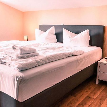 Mit Meerblick Und Balkon, Gratis Nutzung Vom Ahoi Erlebnisbad Und Sauna In Sellin - Meeresblick Fewo 29 괴렌 외부 사진